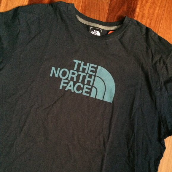 SOLD - The North Face Halfdome logo s/s t-shirt - Picture 2 of 6